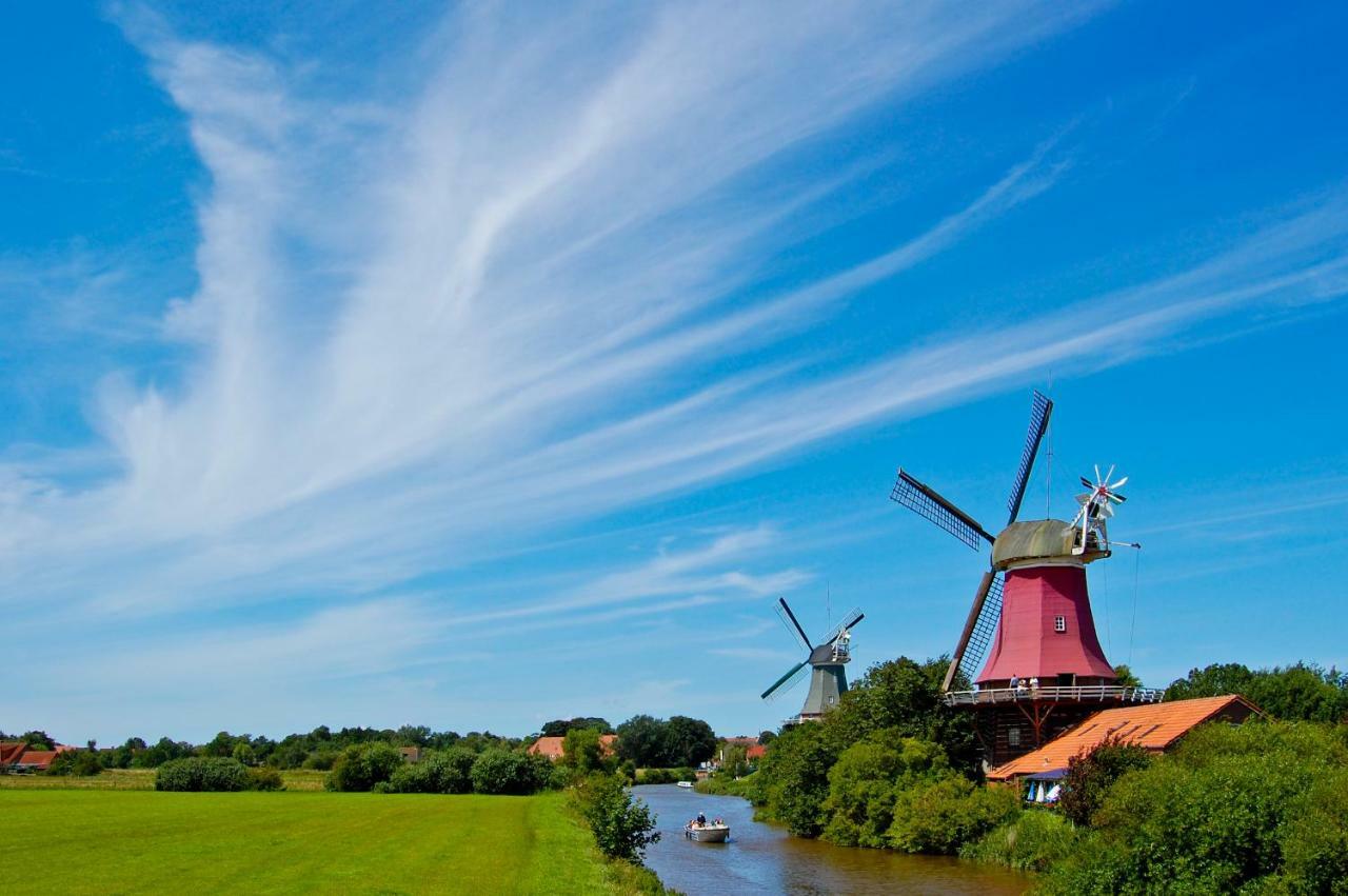Hotel Achterum Greetsiel Kültér fotó